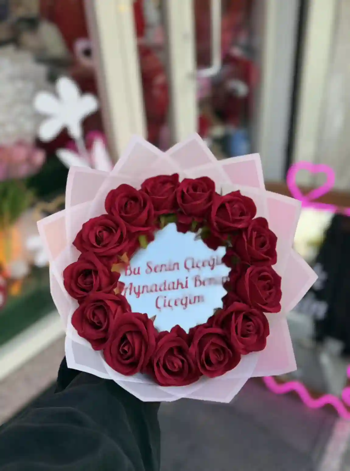 Aynalı Yapay Kırmızı Buket