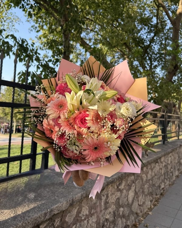 Peluşlu Dev Kucak Buketi