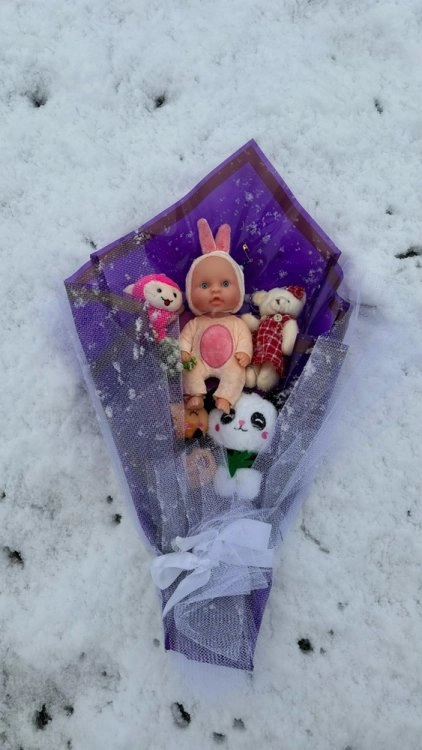 Et Bebek Ve 4 Peluşlu Buket