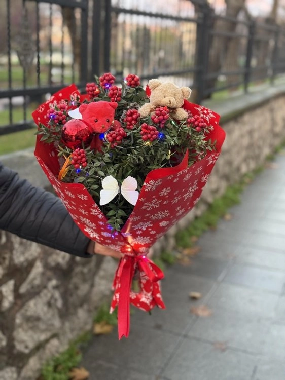 Işıklı Ayıcıklı Kokina Buketi