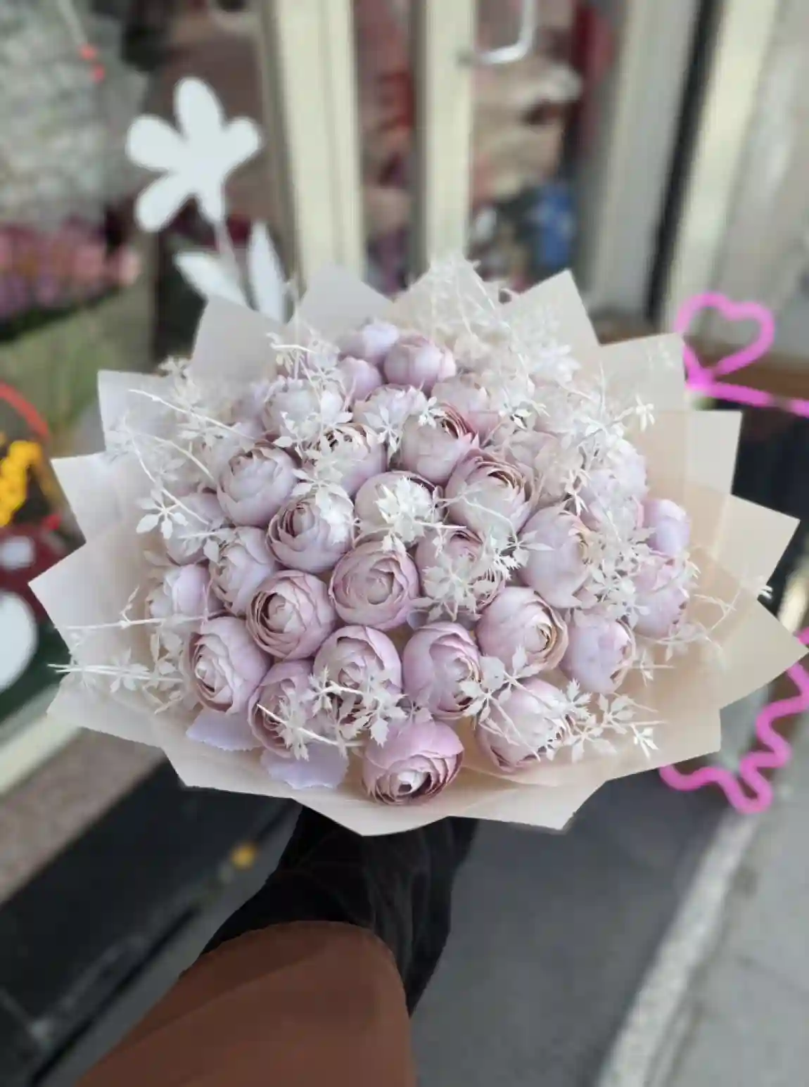 Yapay Pembe Şakayık